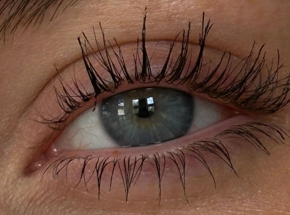 Ditch The Lash Extensions This Summer