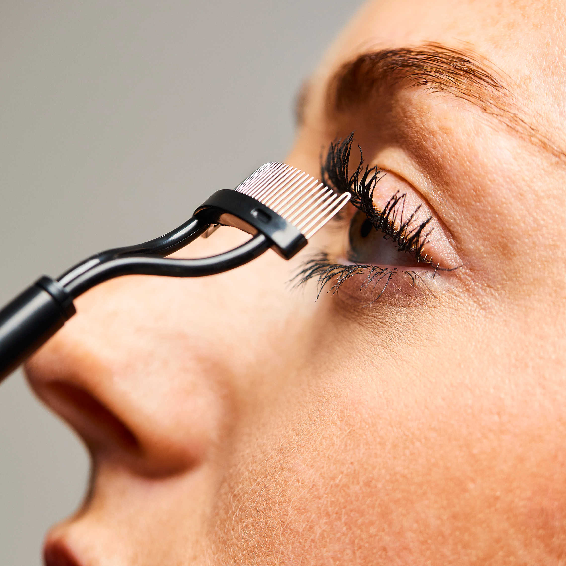 Lash Definer